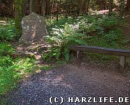 Denkmal im Wald bei Altenau