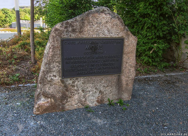 Der Mohs-Gedenkstein in Gernrode
